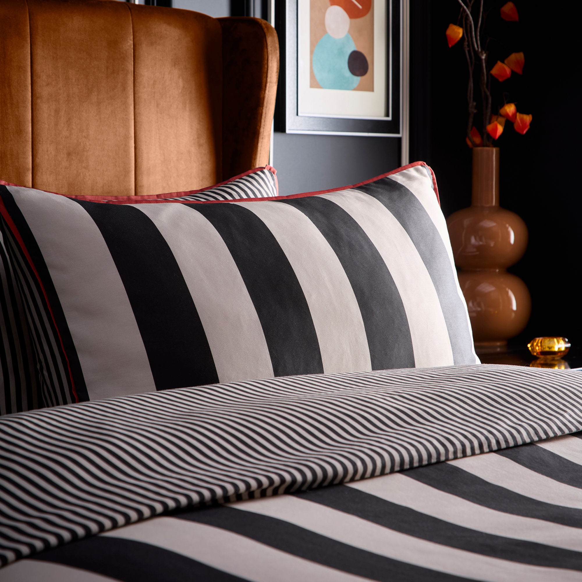 Festivo Circus Stripe Duvet Cover Set by Laurence Llewelyn-Bowen in Black