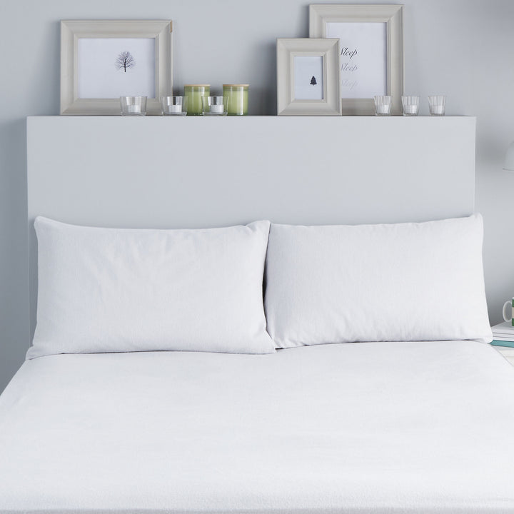 Brushed Bedding Pair of Pillowcases by Fusion in White 50 x 75cm Housewife - Pair of Pillowcases - Fusion